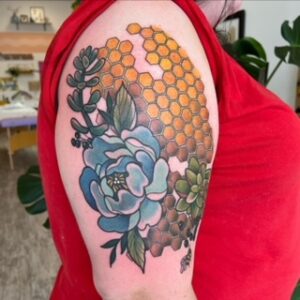 Neo Traditional Floral Honeycomb
