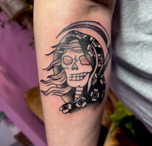 black_and_grey_tattoos-21